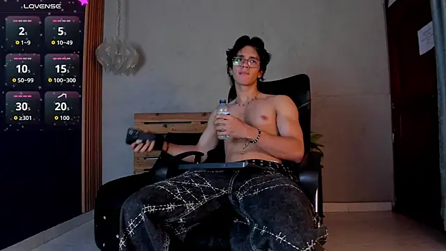 Snapshot of Markuss__ chatting on September 18, 2025, 2:36 am Markuss online show from September 18, 2025, 2:36 am