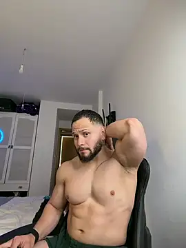 andrewcorey1 online show from May 19, 2026, 3:19 pm