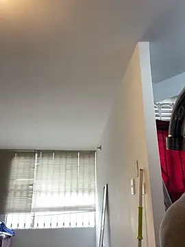 Tokio Sakura online show from September 17, 2025, 4:42 pm