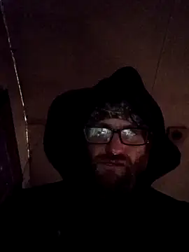 bearded cross online show from February 16, 2026, 1:54 pm