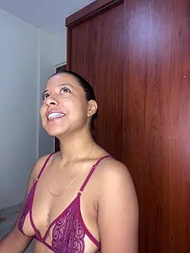 Kendra C online show from April 1, 2026, 2:13 am