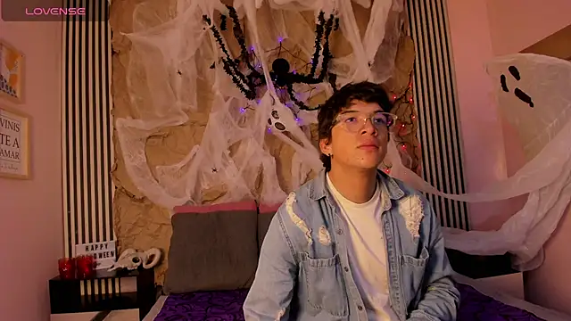 Desire Ecstasy online show from October 24, 2025, 1:10 pm