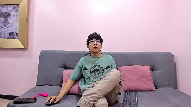 Snapshot of Desire_Ecstasy chatting on February 6, 2026, 3:13 am Desire Ecstasy online show from February 6, 2026, 3:13 am