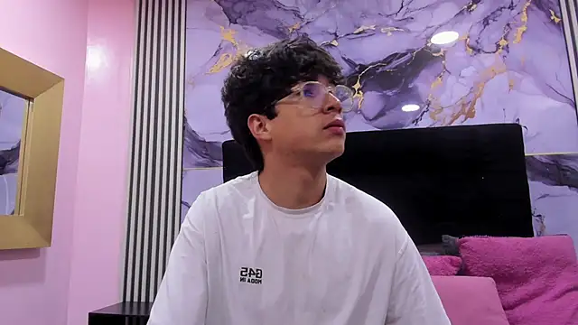 Snapshot of Desire_Ecstasy chatting on January 17, 2026, 2:26 am Desire Ecstasy online show from January 17, 2026, 2:26 am