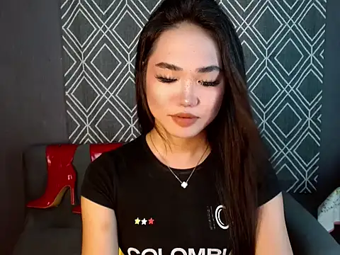 hugesignificant 69 online show from October 10, 2025, 5:41 am