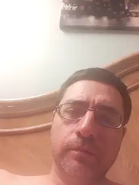 Snapshot of Gearsuit chatting on January 13, 2026, 9:13 am Gearsuit online show from January 13, 2026, 9:13 am