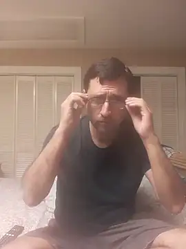 Snapshot of Gearsuit chatting on February 18, 2026, 8:44 am Gearsuit online show from February 18, 2026, 8:44 am