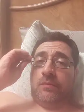 Snapshot of Gearsuit chatting on February 10, 2026, 5:39 am Gearsuit online show from February 10, 2026, 5:39 am