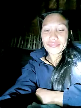 Lisa pusy online show from November 26, 2025, 7:03 pm