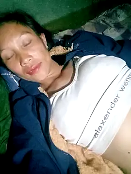 Lisa pusy online show from December 14, 2025, 8:31 am