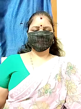 sushma26 online show from April 6, 2026, 5:14 pm