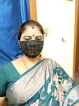 Snapshot of sushma26 chatting on November 25, 2025, 4:40 pm sushma26 online show from November 25, 2025, 4:40 pm