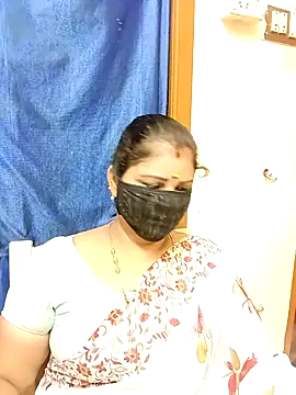 Snapshot of sushma26 chatting on October 25, 2025, 4:40 pm sushma26 online show from October 25, 2025, 4:40 pm