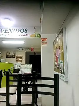 QJHoElyking online show from October 28, 2025, 2:34 am