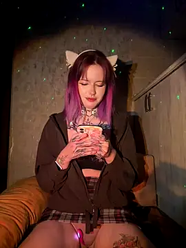 n1ghtcloud online show from October 16, 2025, 10:18 pm