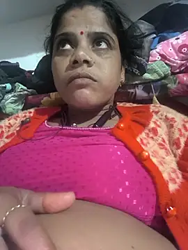 Snapshot of Setty54 chatting on November 25, 2025, 4:18 pm Setty54 online show from November 25, 2025, 4:18 pm