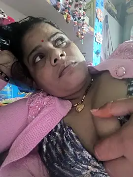 Snapshot of Setty54 chatting on November 23, 2025, 10:42 pm Setty54 online show from November 23, 2025, 10:42 pm