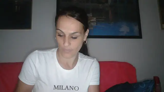 yumara351 online show from October 25, 2025, 10:47 am