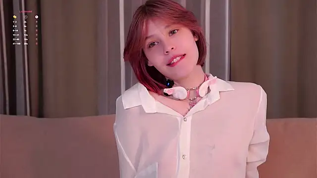 LurleneRamo online show from November 29, 2025, 4:56 am