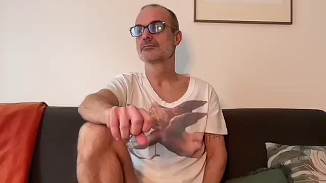 Milkywaymen online show from December 3, 2025, 12:26 pm