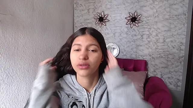 Evagirl69 online show from June 25, 2026, 12:21 pm
