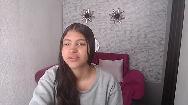 Evagirl69 online show from October 10, 2025, 12:17 pm