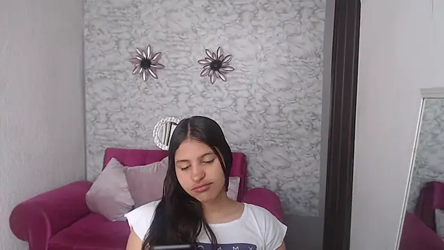 Evagirl69 online show from September 24, 2025, 6:25 pm