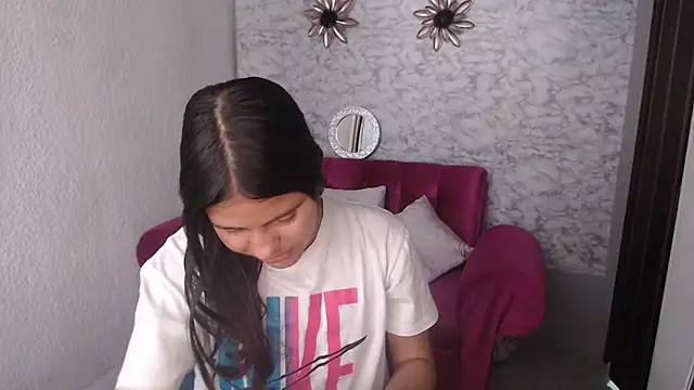 Evagirl69 online show from September 17, 2025, 6:21 pm