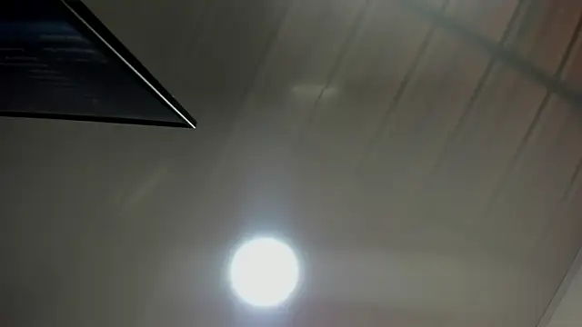 Vickysweeeettt online show from September 25, 2025, 8:15 pm