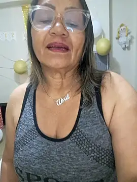 Vickysweeeettt online show from July 1, 2026, 1:28 am