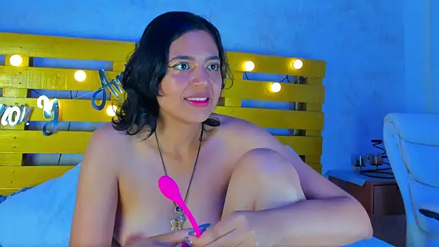 thalia888  online show from September 30, 2025, 7:09 pm