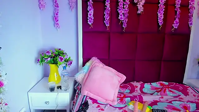 Lilith DeepThroat online show from October 31, 2025, 12:57 pm