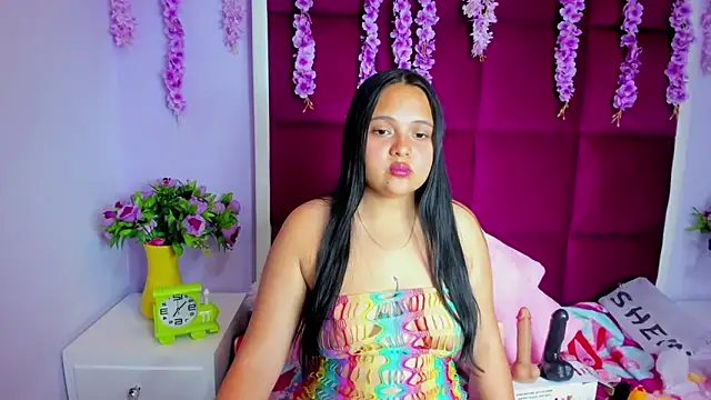 Lilith DeepThroat online show from November 27, 2025, 7:14 pm