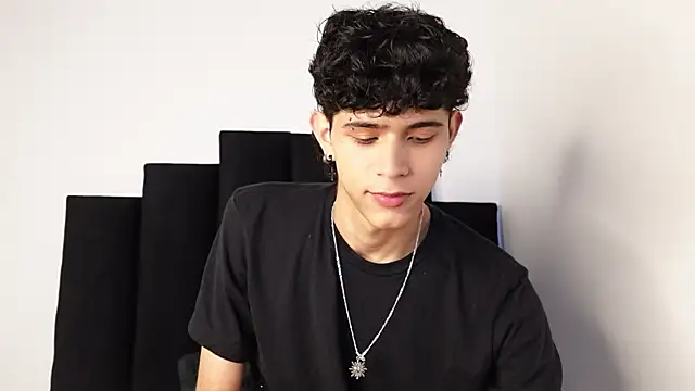 Snapshot of alexmark_ chatting on September 18, 2025, 3:26 pm alexmark online show from September 18, 2025, 3:26 pm