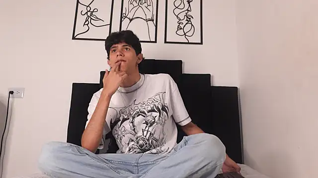 Snapshot of alexmark_ chatting on February 20, 2026, 4:31 pm alexmark online show from February 20, 2026, 4:31 pm