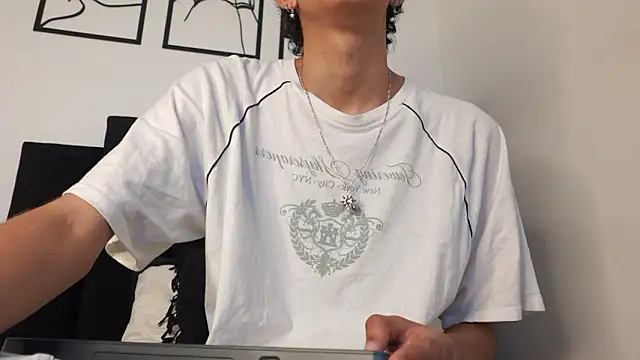 Snapshot of alexmark_ chatting on February 5, 2026, 1:40 pm alexmark online show from February 5, 2026, 1:40 pm