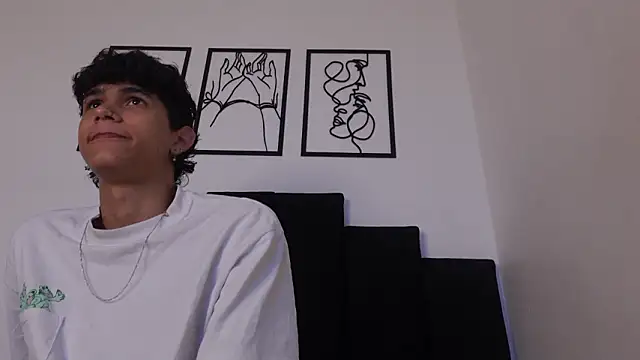 Snapshot of alexmark_ chatting on February 27, 2026, 1:33 pm alexmark online show from February 27, 2026, 1:33 pm