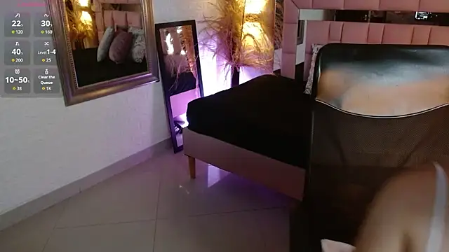 emma rossi7 online show from September 11, 2025, 11:21 am