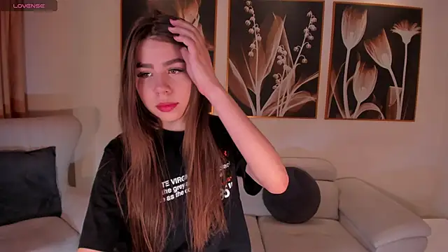 TiffannySins online show from November 9, 2025, 11:09 pm