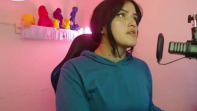 sari belle online show from October 7, 2025, 10:11 pm