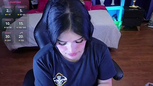 sari belle online show from November 18, 2025, 8:23 pm