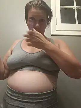 DeziBaby1087 online show from July 13, 2026, 4:01 am