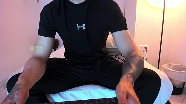 Snapshot of Mr_Klein_69 chatting on September 9, 2025, 1:53 pm Mr Klein 69 online show from September 9, 2025, 1:53 pm