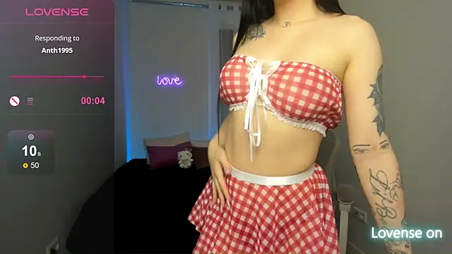 SelinaStorm online show from April 13, 2026, 11:42 pm