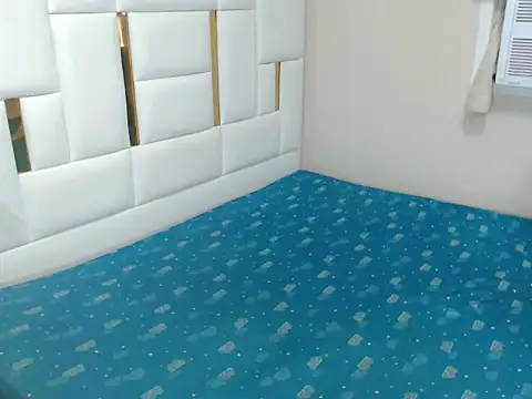 diamondnaked  online show from October 18, 2025, 10:12 pm