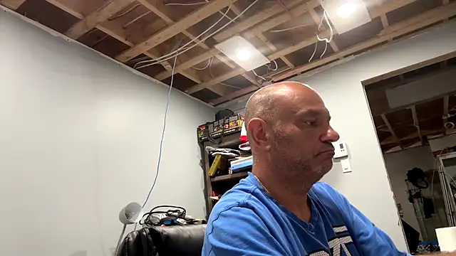 frankyjones8989 online show from September 28, 2025, 7:15 am