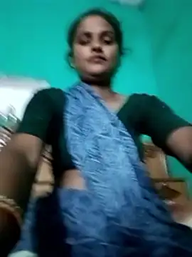 Sapna9685 online show from October 22, 2025, 4:28 pm