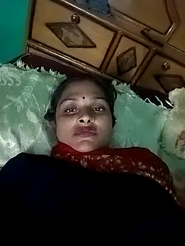 Sapna9685 online show from October 26, 2025, 3:34 pm