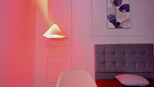 Snapshot of nikolevoshkie_ chatting on February 14, 2026, 8:42 pm nikolevoshkie online show from February 14, 2026, 8:42 pm