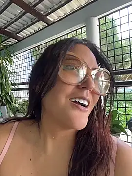 AuroraChest online show from April 17, 2026, 12:30 pm